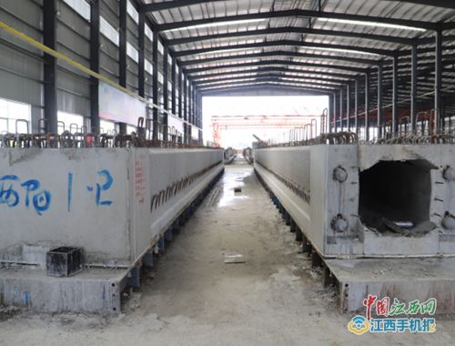 宜春 高溫下堅守崗位，預制梁廠生產繁忙助力城市建設